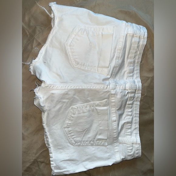 Cello Jeans White Shorts - Picture 2 of 2